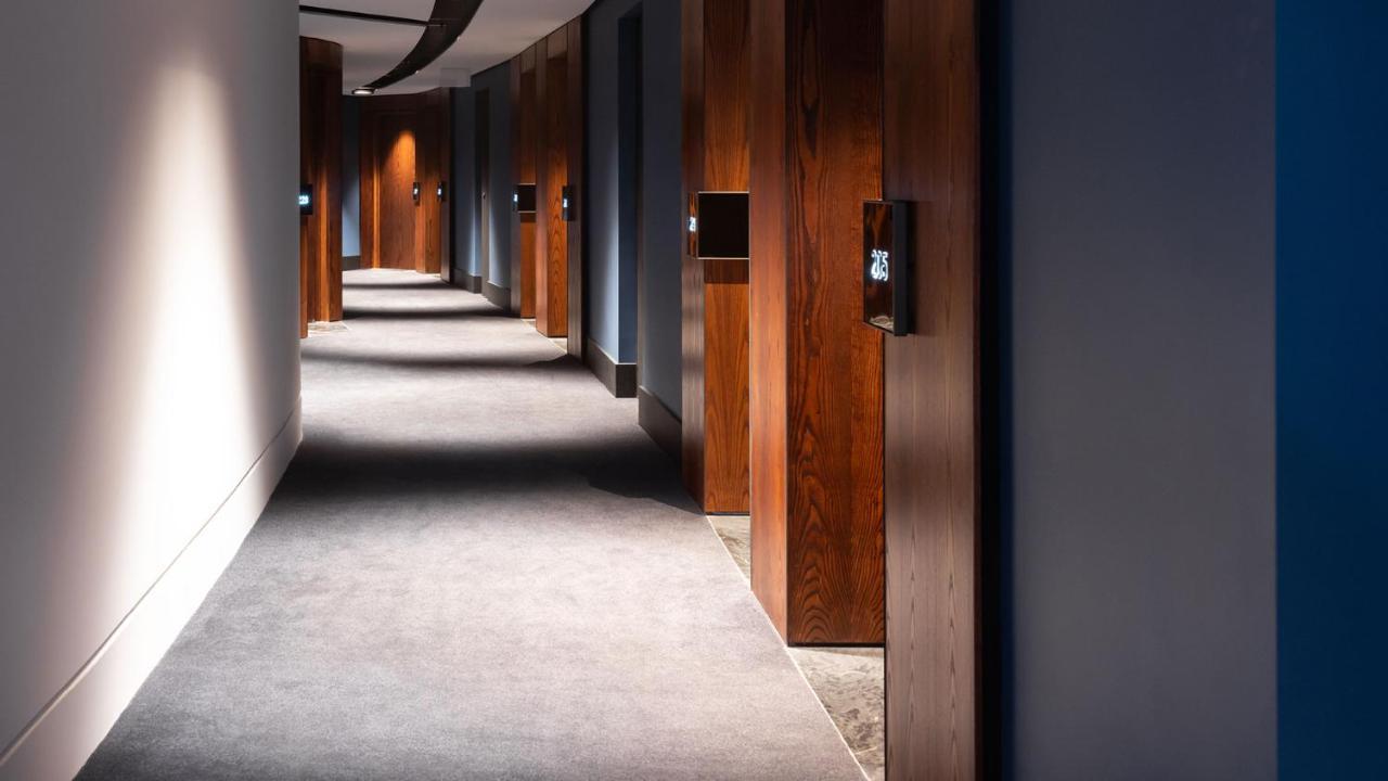 Horizon By Skycity أوكلاند المظهر الخارجي الصورة A corridor at the InterContinental London The O2