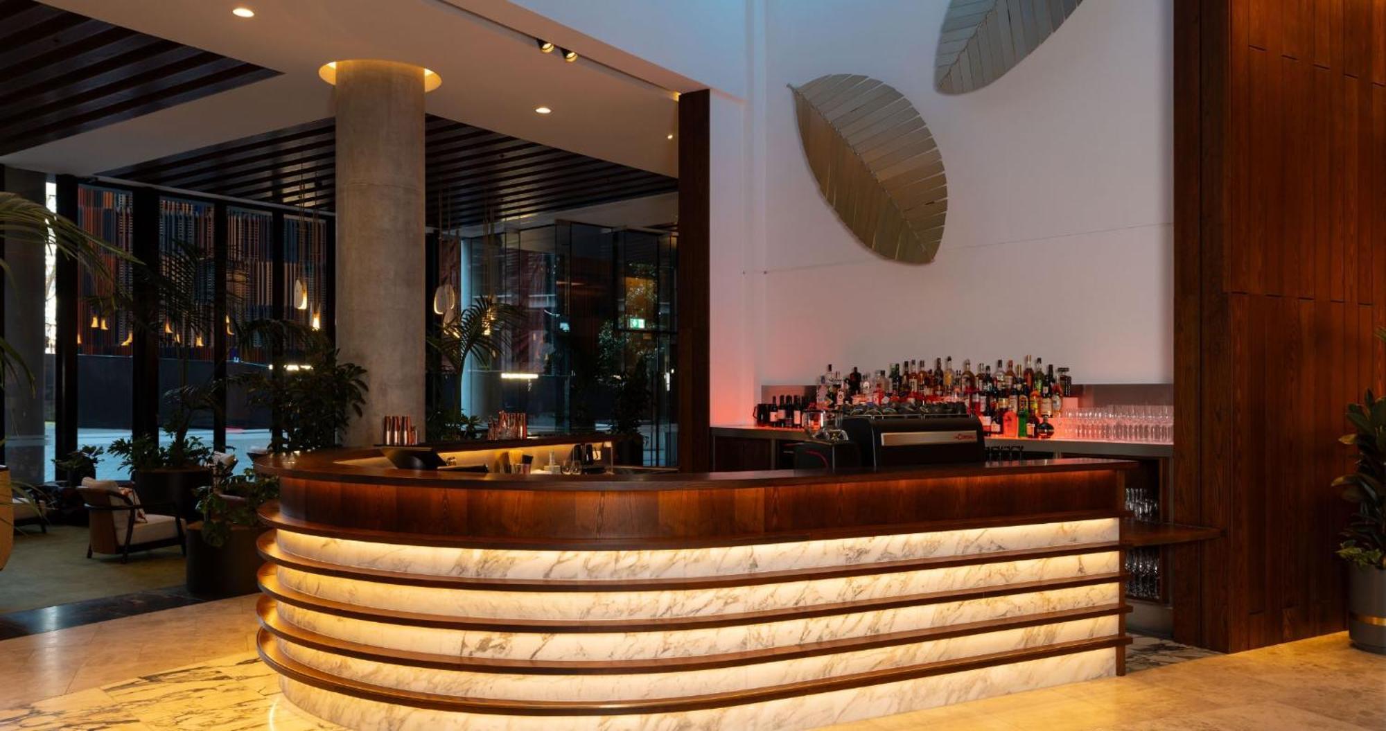 Horizon By Skycity أوكلاند المظهر الخارجي الصورة The bar at the Mandarin Oriental, Munich